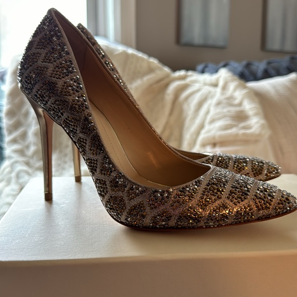 Vince Camuto special occasion sparkly pumps - Picture 5 of 10
